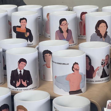 Taza con TARA aleatoria.